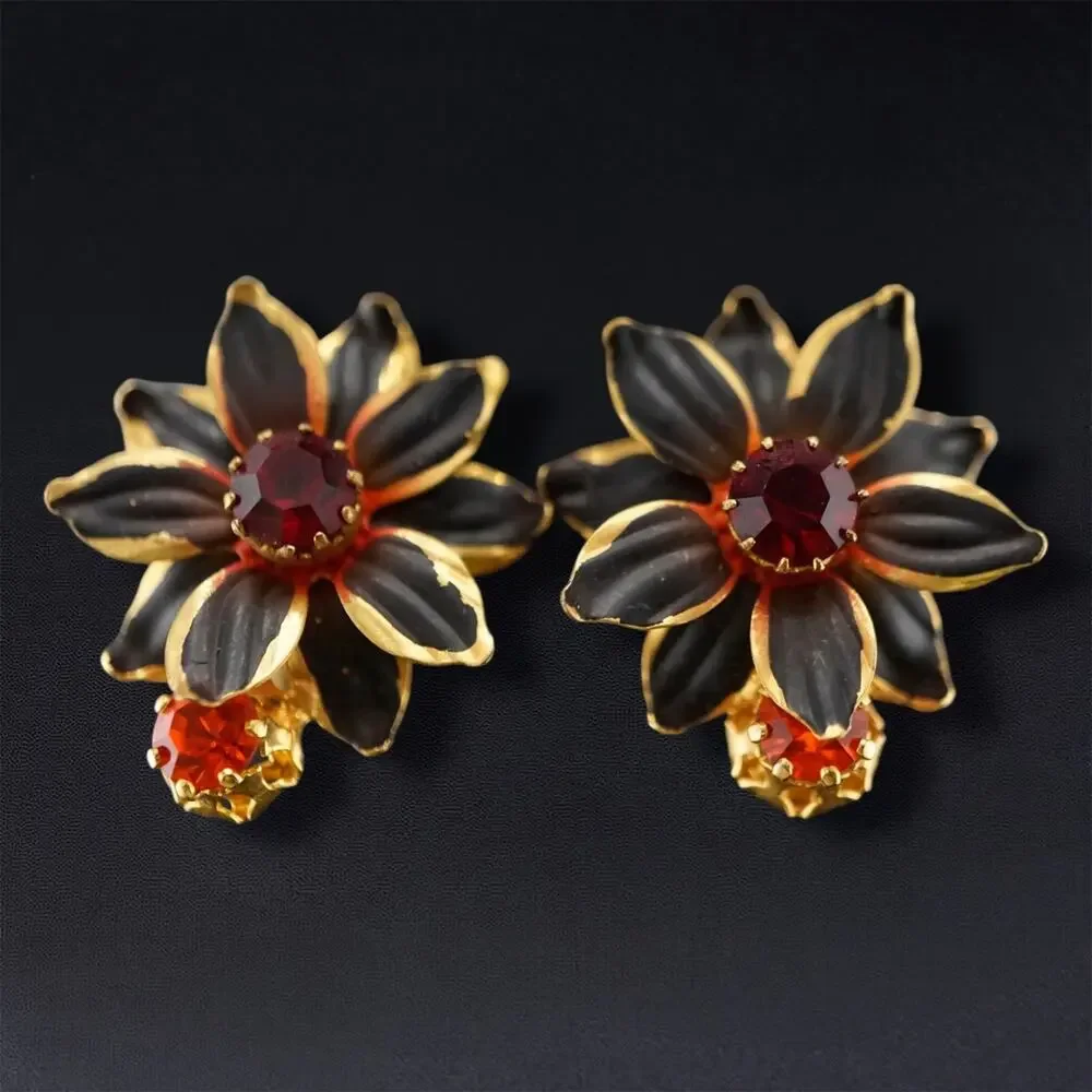 Vintage Floral Rhinestone Brooch & Earrings‎ Set Gold Tone Red Black Austria